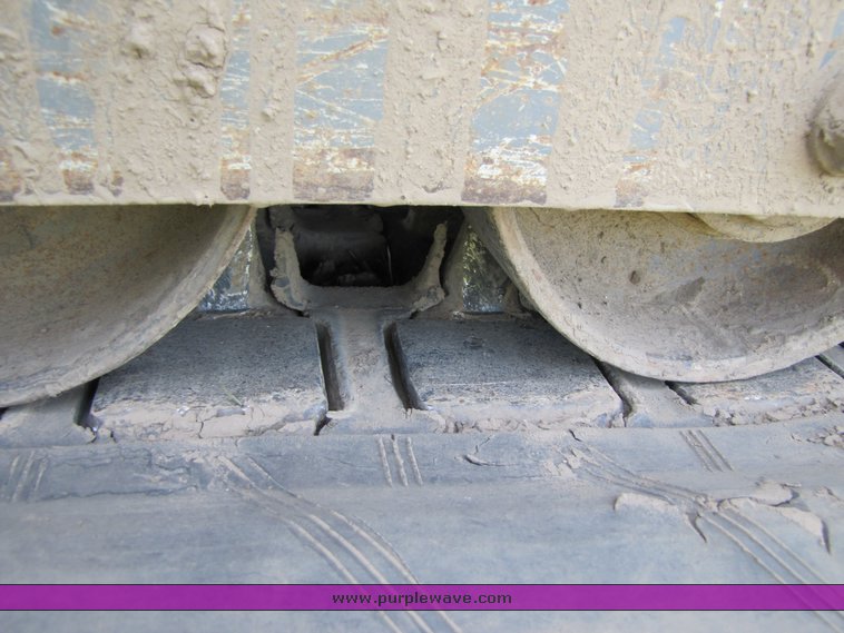 image for item 3271 2006 Takeuchi TL-140 skid steer