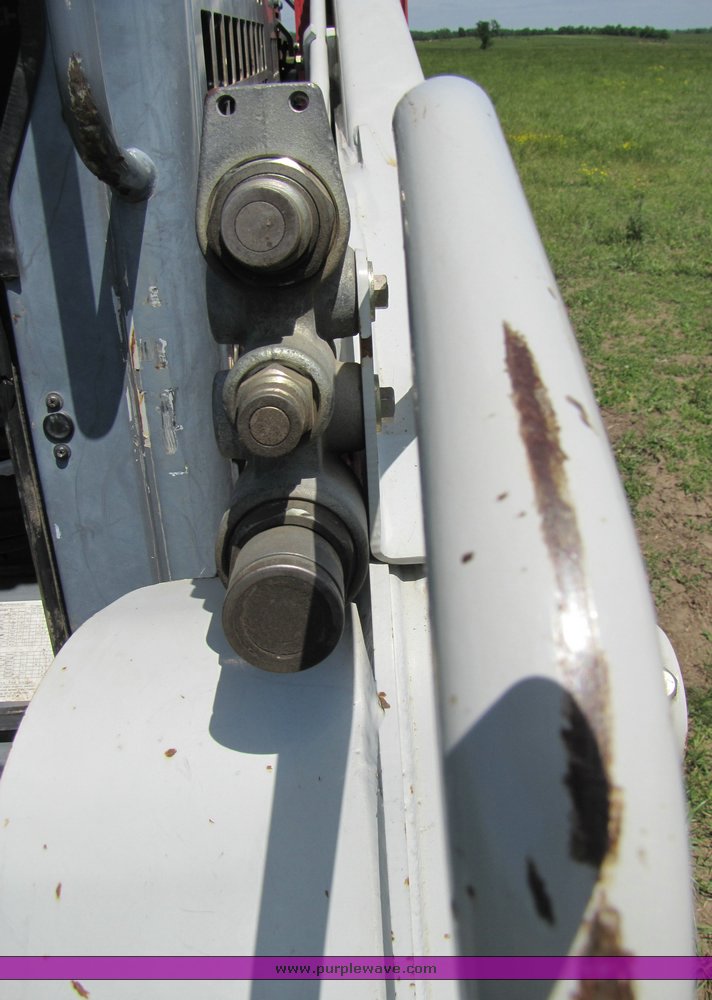 image for item 3271 2006 Takeuchi TL-140 skid steer