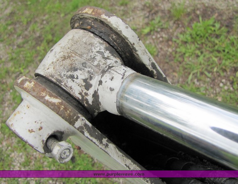 image for item 3296 1999 Takeuchi TB016 mini excavator