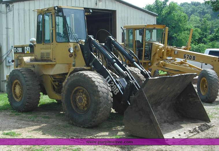 image for item 3488 1992 Caterpillar IT-28B wheel loader