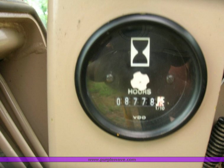 image for item 3489 1993 John Deere 670B motor grader