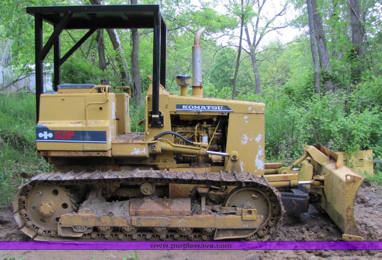 image for item 3747 1979 Komatsu D31P dozer