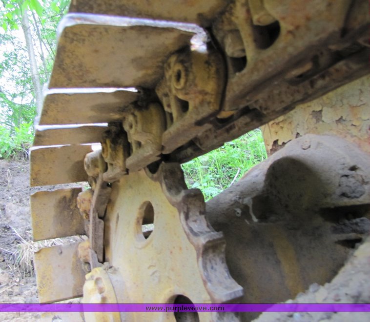 image for item 3747 1979 Komatsu D31P dozer