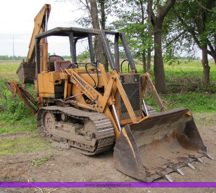 1978 Case 450B track loader in Tiffin, IA Item 3749 sold Purple Wave