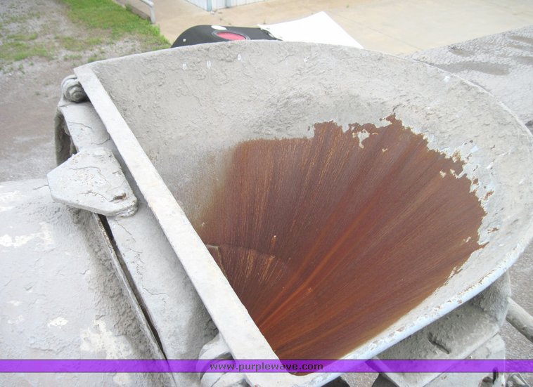 image for item 3930 Mcneilus 11 cubic-yard mixer