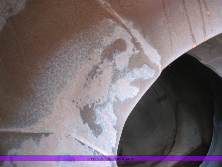 image for item 3930 Mcneilus 11 cubic-yard mixer