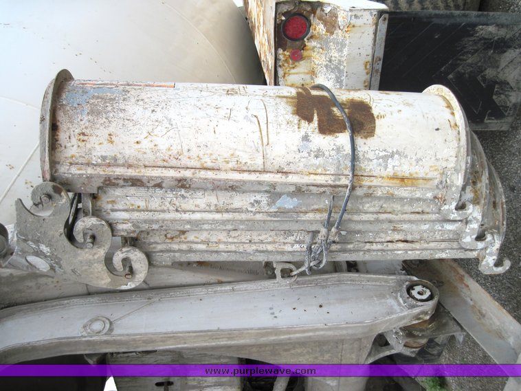 image for item 3930 Mcneilus 11 cubic-yard mixer