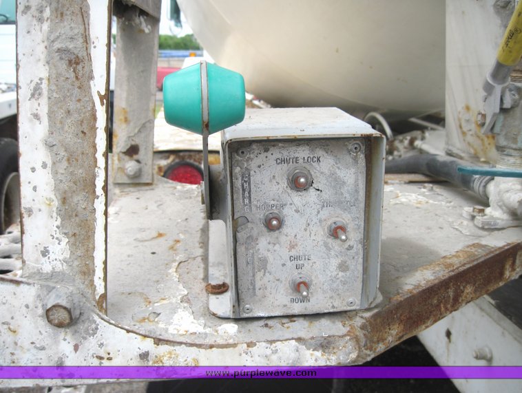 image for item 3930 Mcneilus 11 cubic-yard mixer