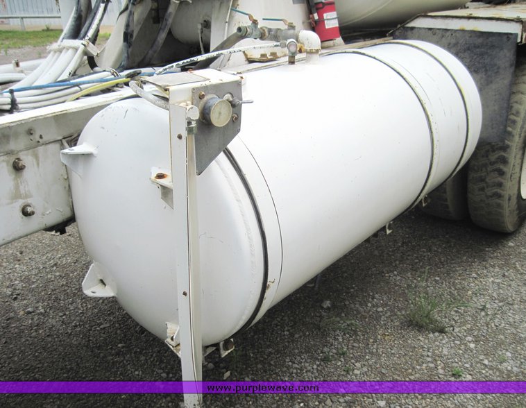 image for item 3930 Mcneilus 11 cubic-yard mixer