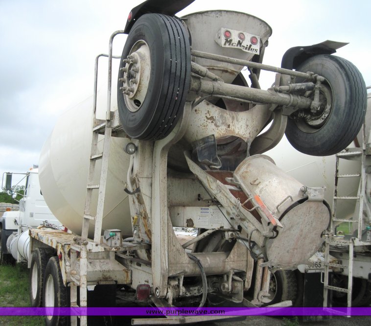 image for item 3931 Mcneilus 11 cubic-yard mixer