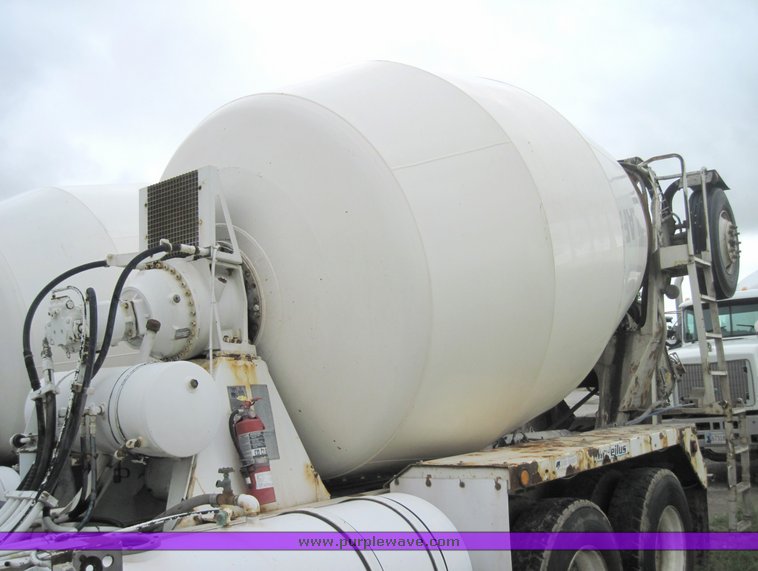 image for item 3931 Mcneilus 11 cubic-yard mixer