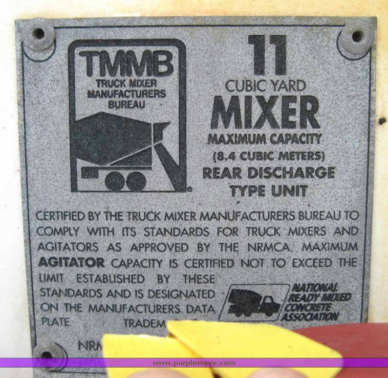 image for item 3931 Mcneilus 11 cubic-yard mixer