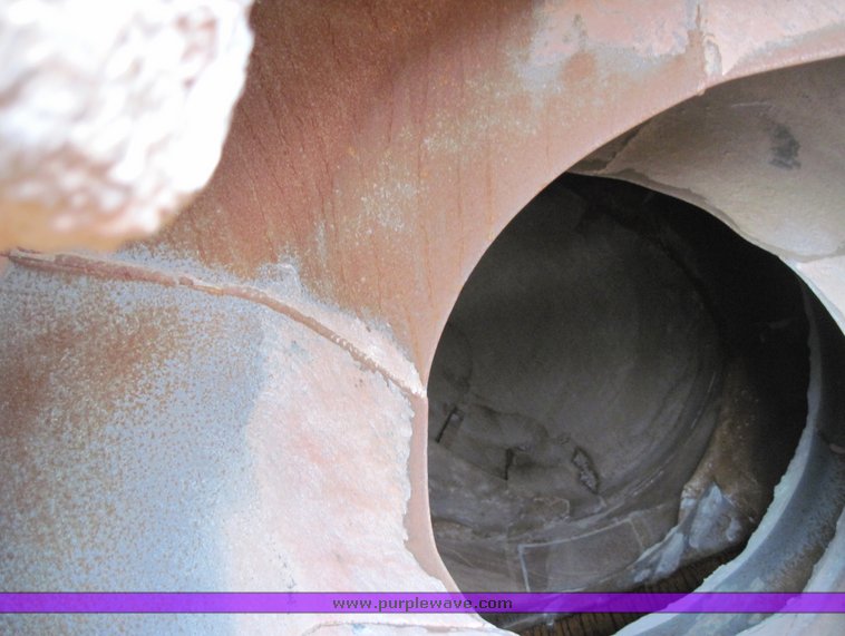 image for item 3931 Mcneilus 11 cubic-yard mixer