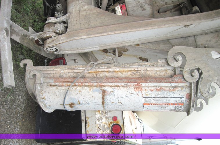 image for item 3931 Mcneilus 11 cubic-yard mixer