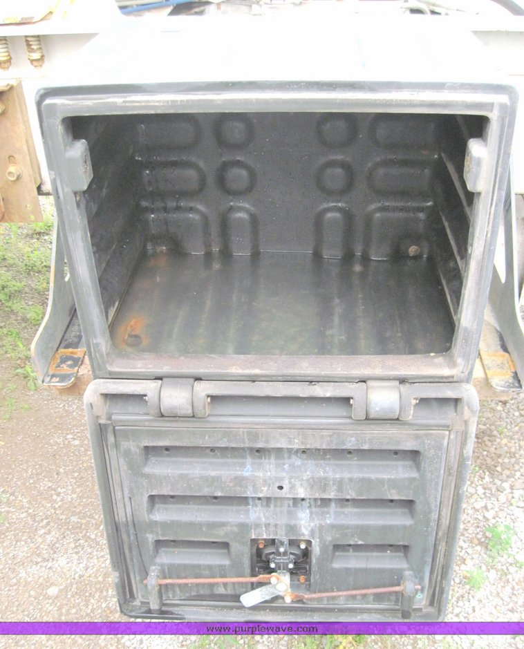 image for item 3931 Mcneilus 11 cubic-yard mixer