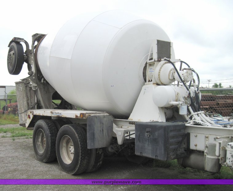 image for item 3932 Mcneilus 11 cubic-yard mixer