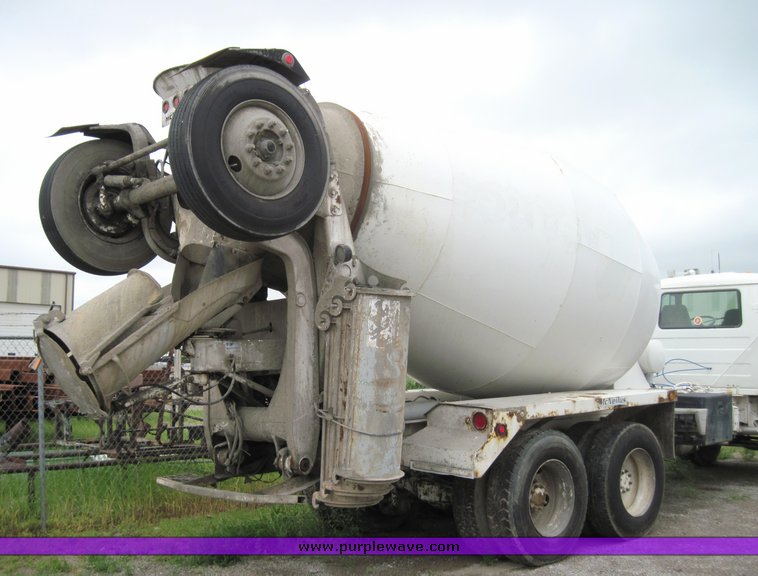 image for item 3932 Mcneilus 11 cubic-yard mixer