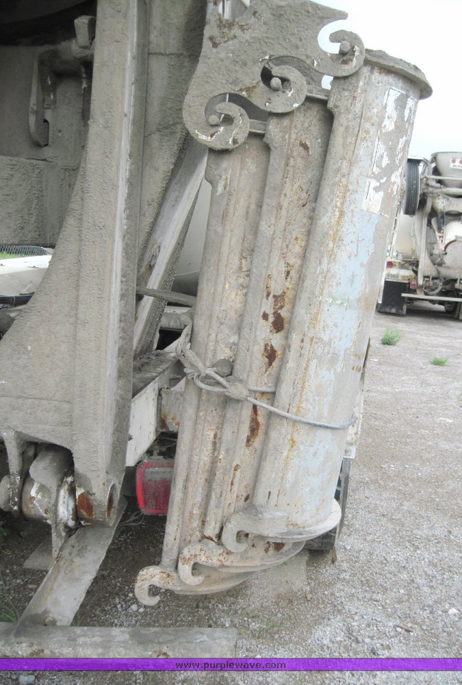 image for item 3932 Mcneilus 11 cubic-yard mixer