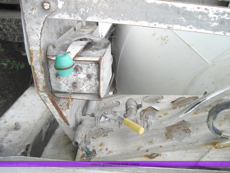 image for item 3932 Mcneilus 11 cubic-yard mixer