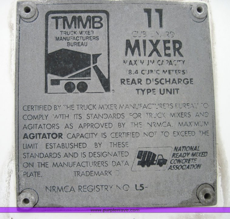 image for item 3932 Mcneilus 11 cubic-yard mixer