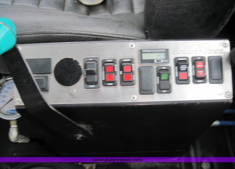 image for item 3932 Mcneilus 11 cubic-yard mixer