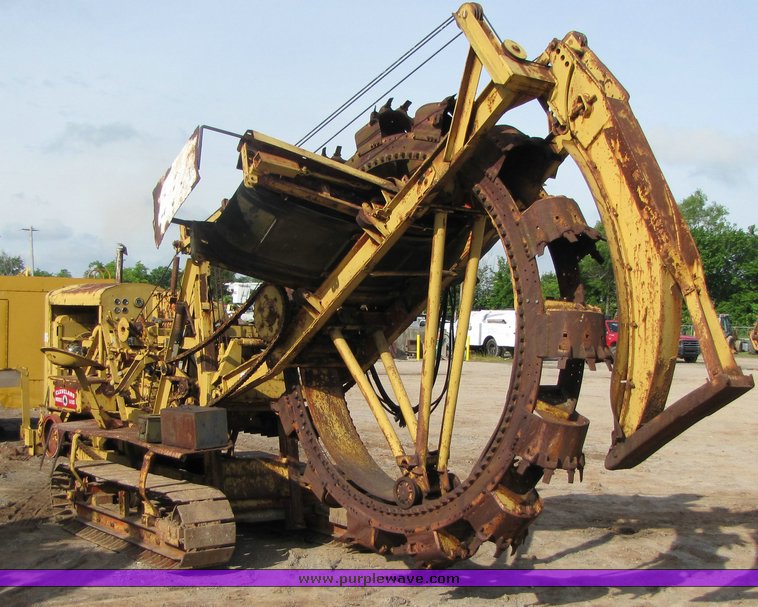 image for item 3934 1968 Cleveland V110 wheel trencher