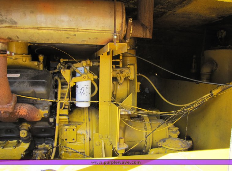 image for item 3935 Leroy Q600DC 600 cfm air compressor