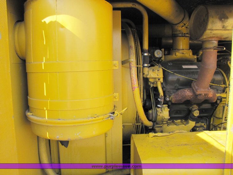 image for item 3935 Leroy Q600DC 600 cfm air compressor