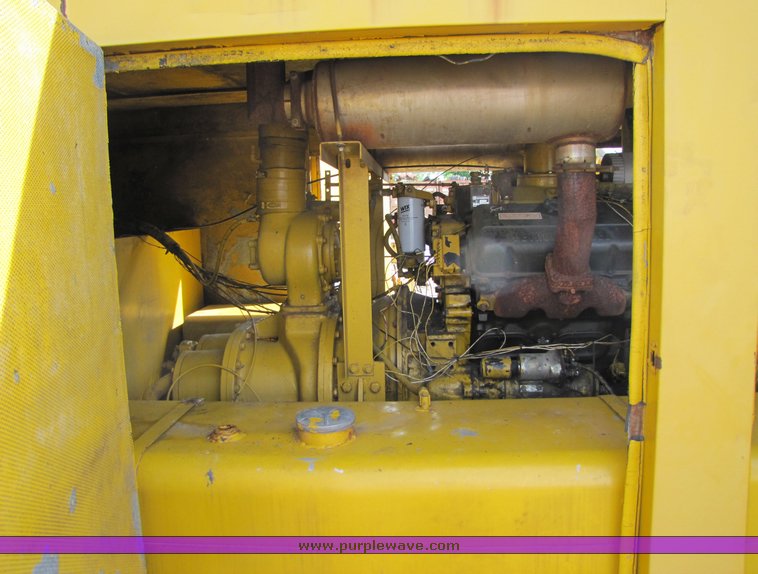 image for item 3935 Leroy Q600DC 600 cfm air compressor