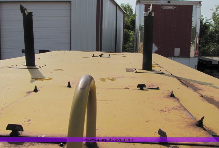 image for item 3935 Leroy Q600DC 600 cfm air compressor