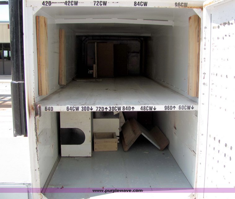 image for item 4258 1993 Ford F700 ladder truck