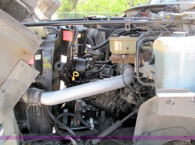 image for item 4258 1993 Ford F700 ladder truck