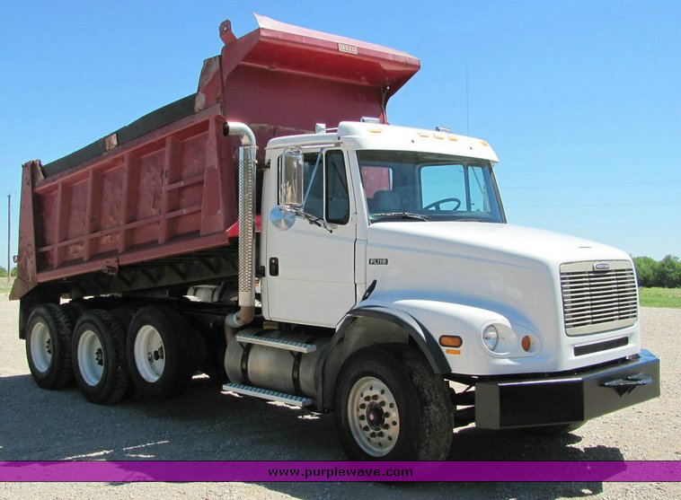 image for item 4302 2000 Freightliner FL112 dump truck