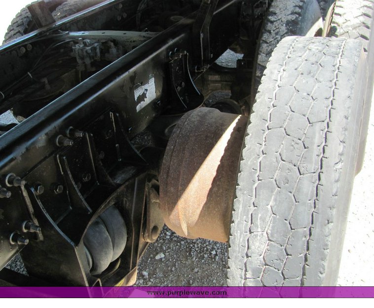 image for item 4302 2000 Freightliner FL112 dump truck