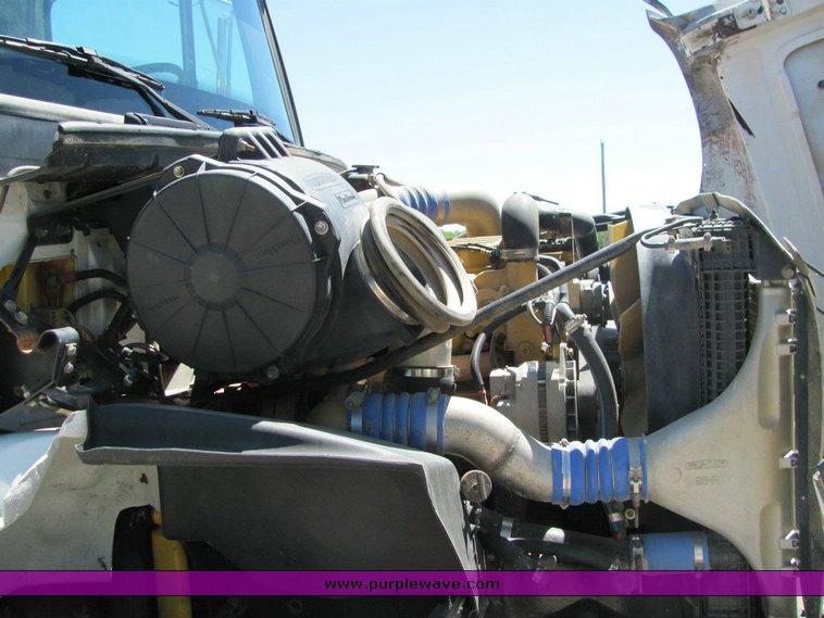 image for item 4302 2000 Freightliner FL112 dump truck