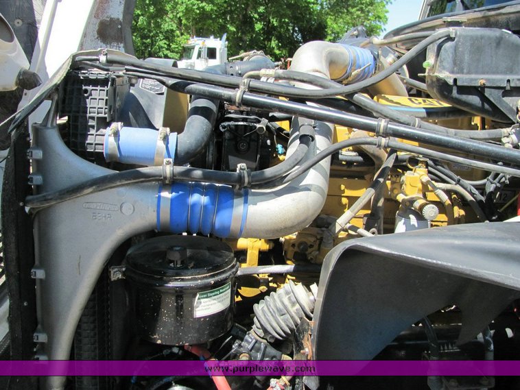 image for item 4302 2000 Freightliner FL112 dump truck