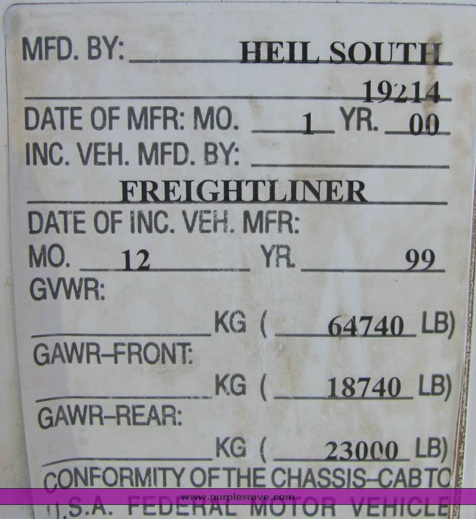 image for item 4302 2000 Freightliner FL112 dump truck