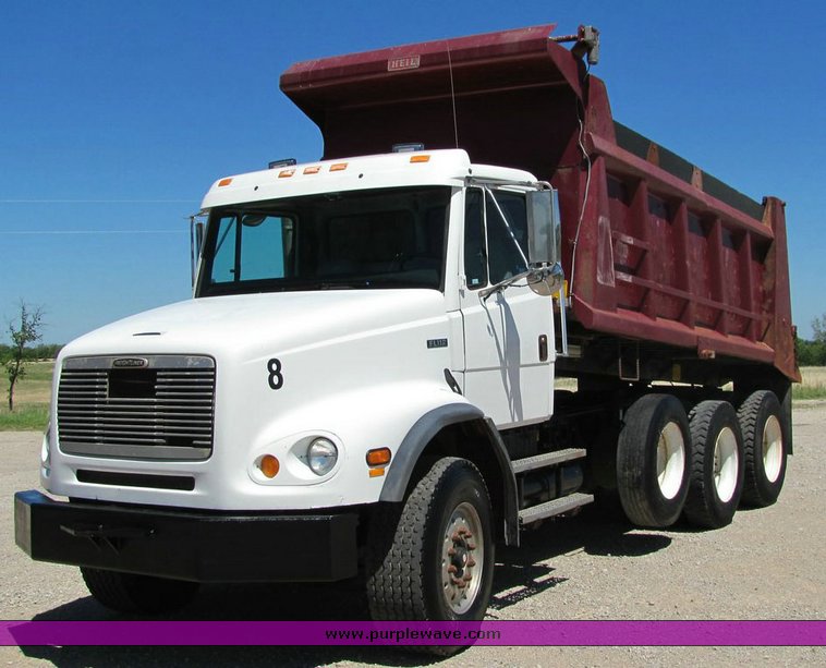 image for item 4303 2000 Freightliner FL112 dump truck