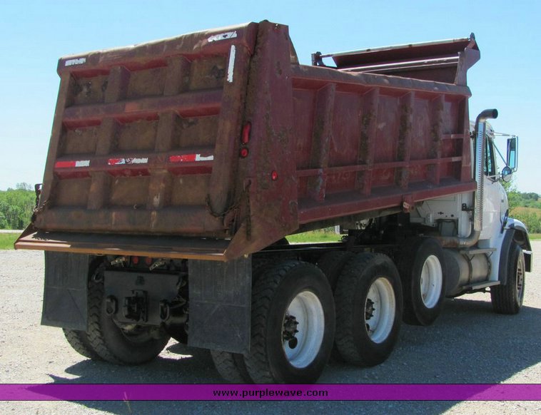 image for item 4303 2000 Freightliner FL112 dump truck