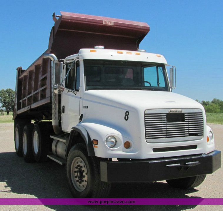 image for item 4303 2000 Freightliner FL112 dump truck