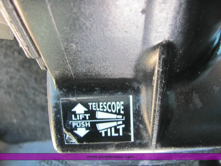 image for item 4303 2000 Freightliner FL112 dump truck