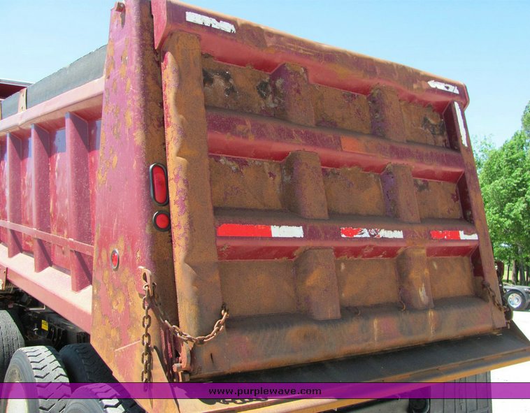 image for item 4303 2000 Freightliner FL112 dump truck