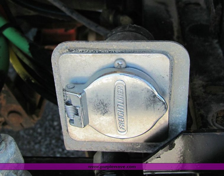 image for item 4303 2000 Freightliner FL112 dump truck