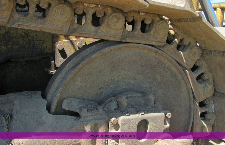 image for item 4304 1975 Caterpillar D6C dozer