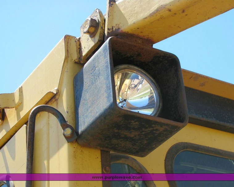 image for item 4304 1975 Caterpillar D6C dozer