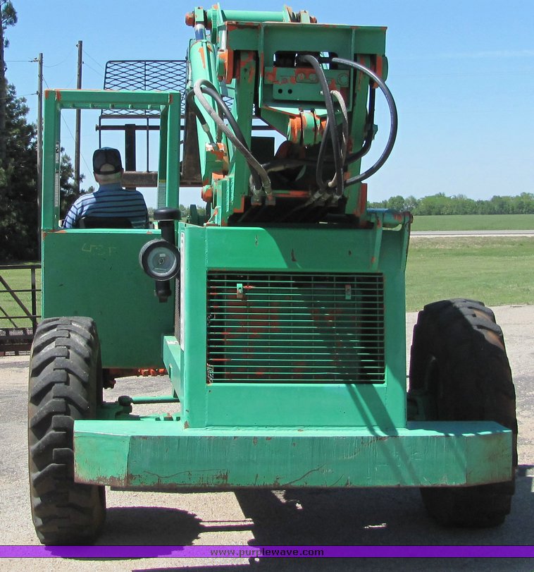 image for item 4324 1998 Traverse Lift TL6035 telehandler