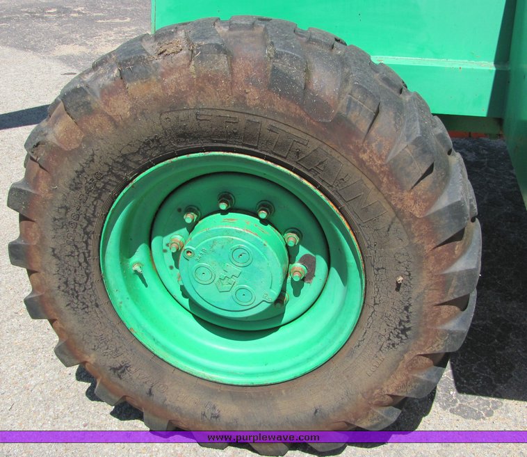 image for item 4324 1998 Traverse Lift TL6035 telehandler