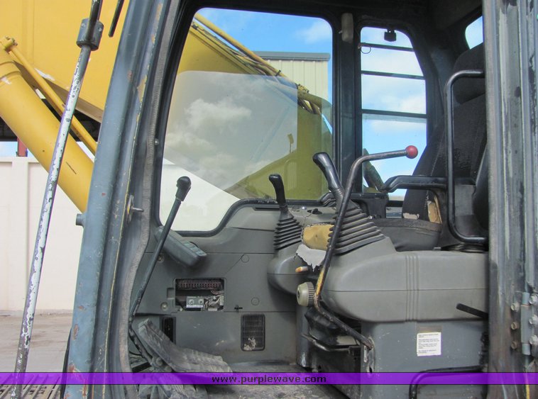 image for item 4660 1994 Komatsu PC220LC-6 excavator