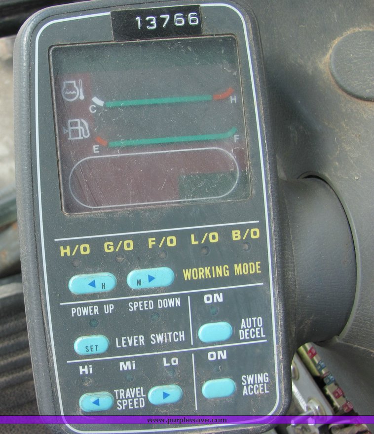 image for item 4660 1994 Komatsu PC220LC-6 excavator