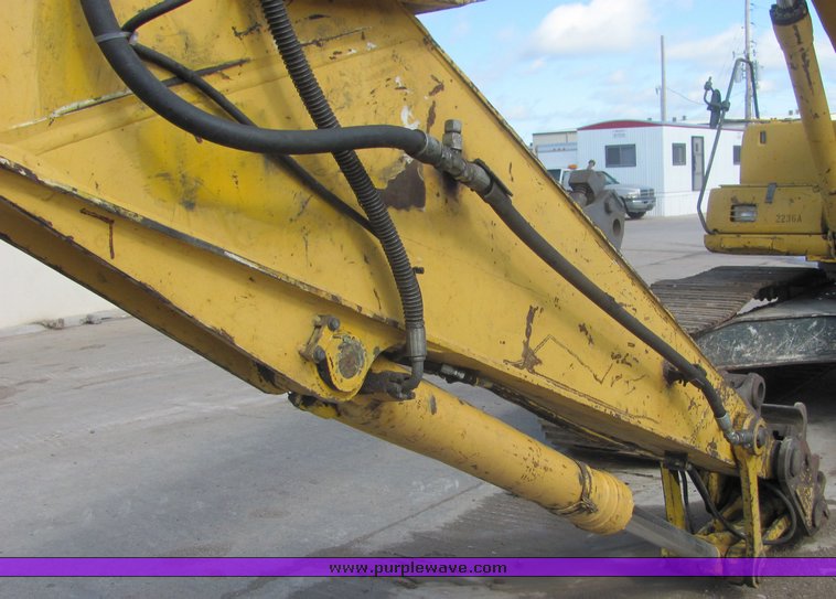 image for item 4660 1994 Komatsu PC220LC-6 excavator